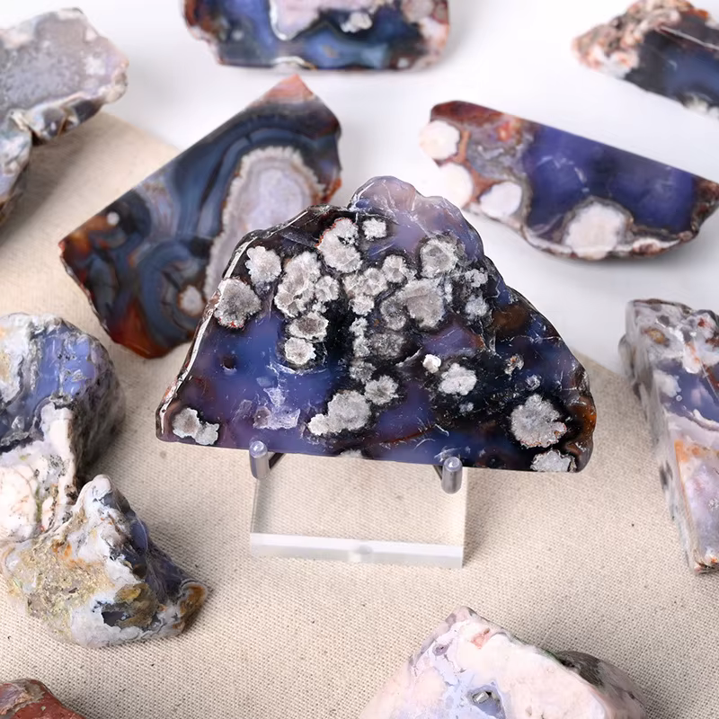 Tranche d'agate bleue naturelle