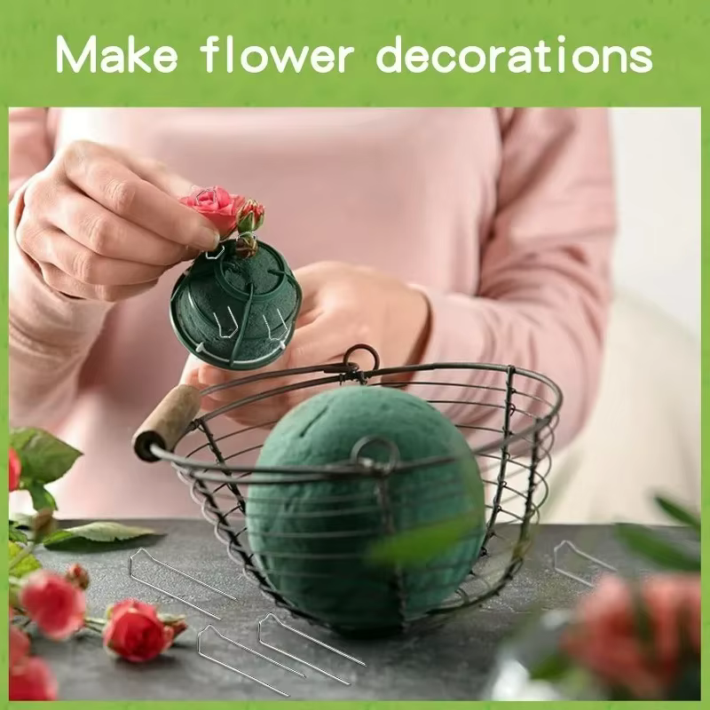 Broches en M florales, Bouquet de couronne