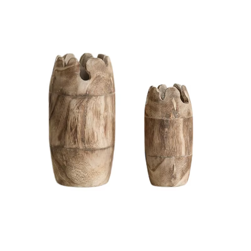 Vase d'arrangement de fleurs en bois