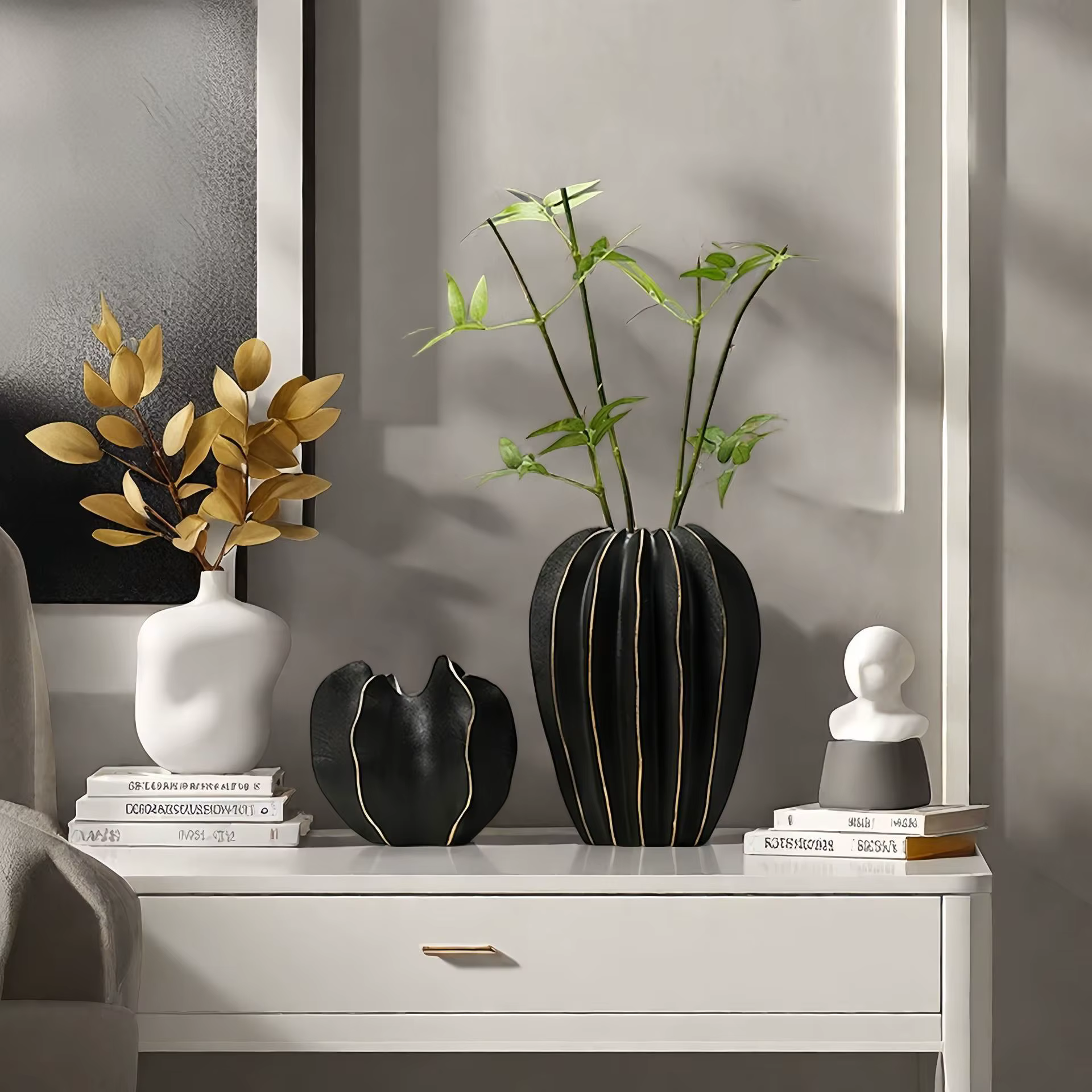Vase en céramique en forme d'étoile et de fruits