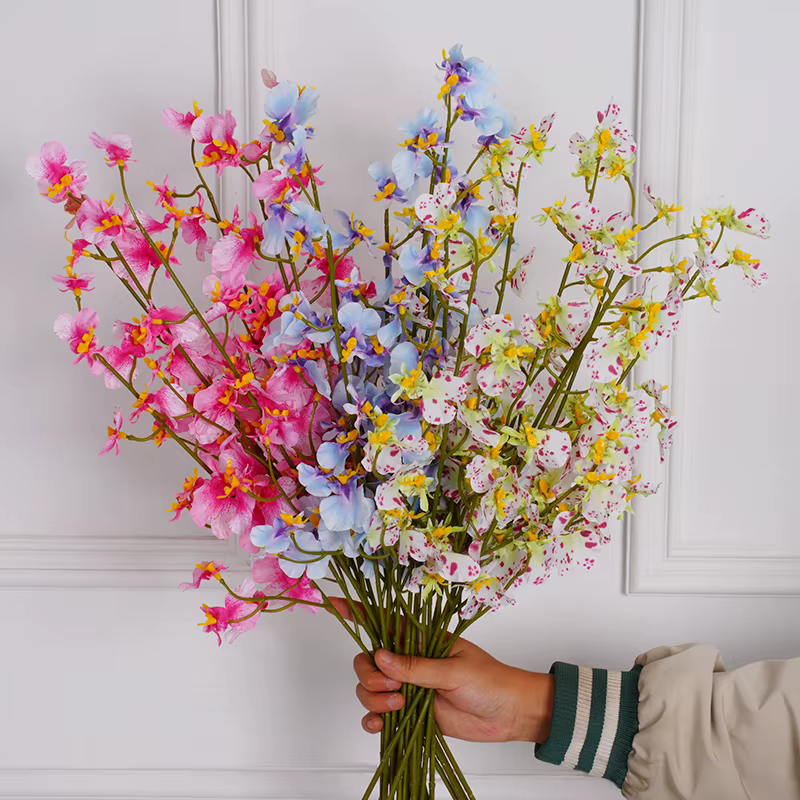 Bouquets de branches d'orchidées pour la décoration de jardin