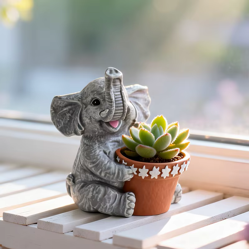 Statue de plante en forme d'éléphant vintage