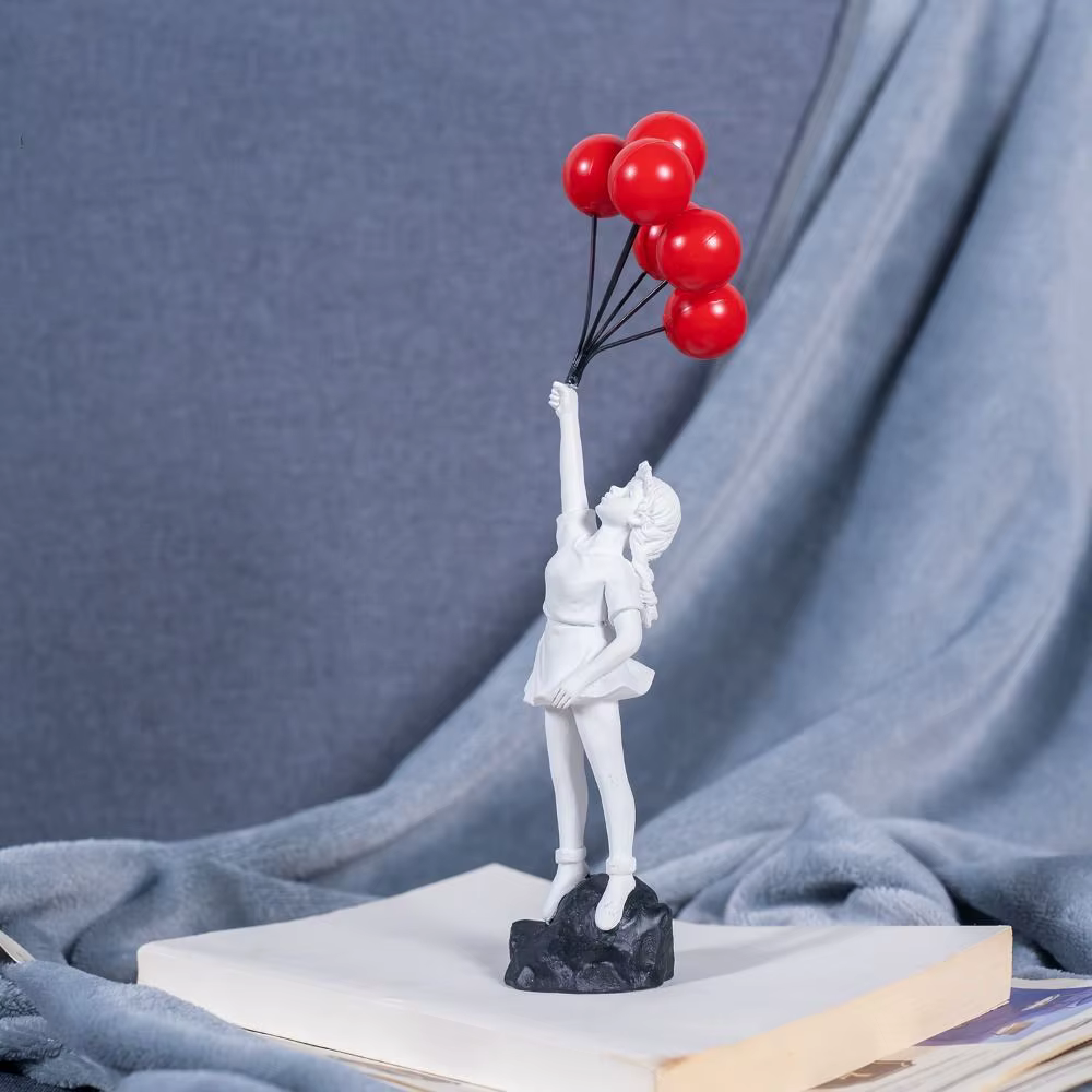 Statue de lanceur de fleurs intérieure en résine