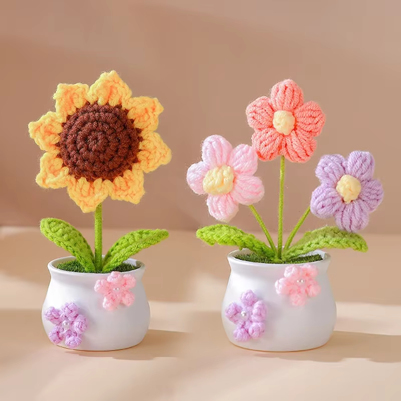 Mini fleurs artificielles tricotées créatives en pot