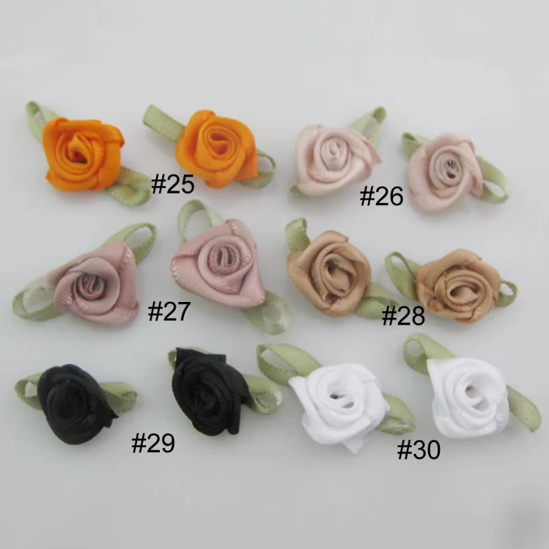 30 couleurs au choix, 50 pièces de rubans à la mode, rosettes en forme de rose avec feuilles, accessoires de fleurs en tissu, fournitures de couture pour travaux manuels, DIY