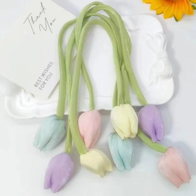 Fleurs de tulipes, boutons de fleurs
