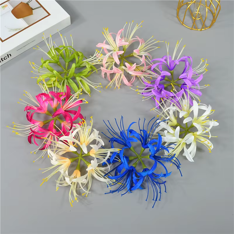 Têtes de fleurs artificielles de lys araignée rouge