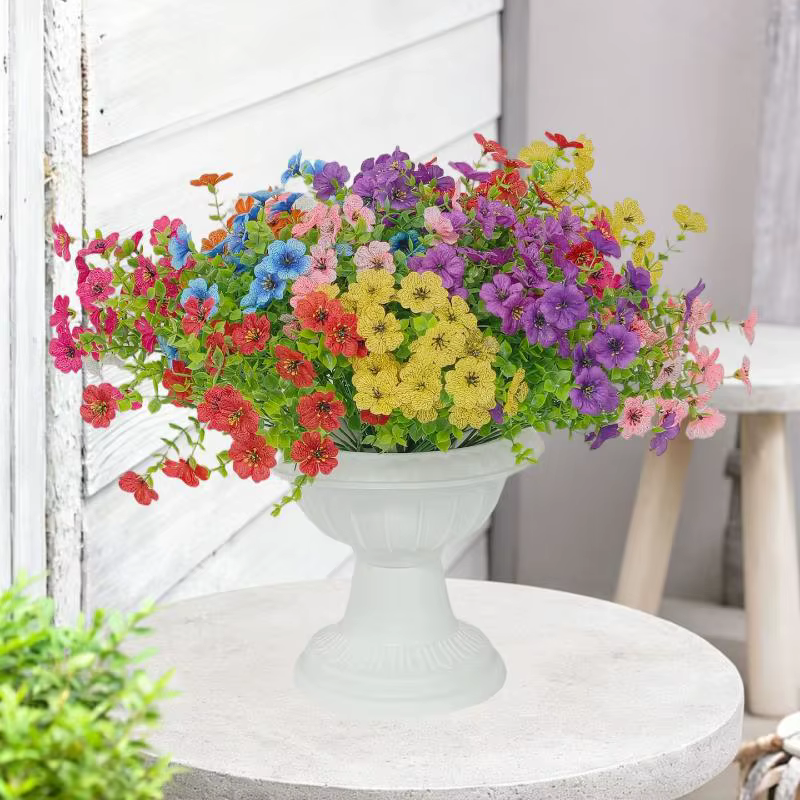 Bouquet de fleurs violettes artificielles