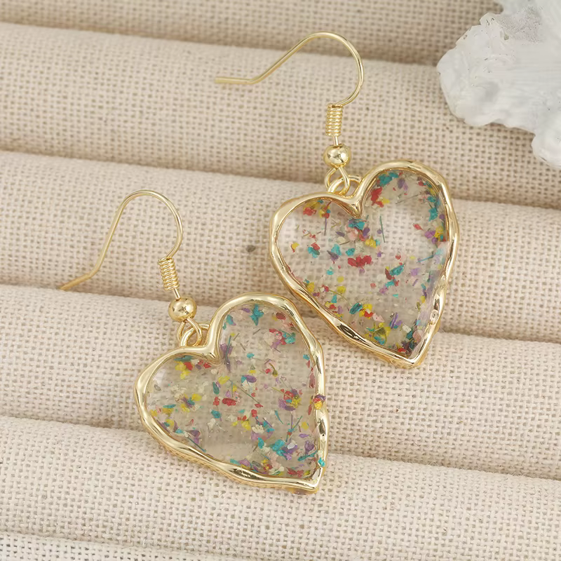 Boucles d'oreilles en forme de cœur pour femmes, fleurs séchées, résine transparente, bijoux romantiques, cadeau d'anniversaire de saint-valentin