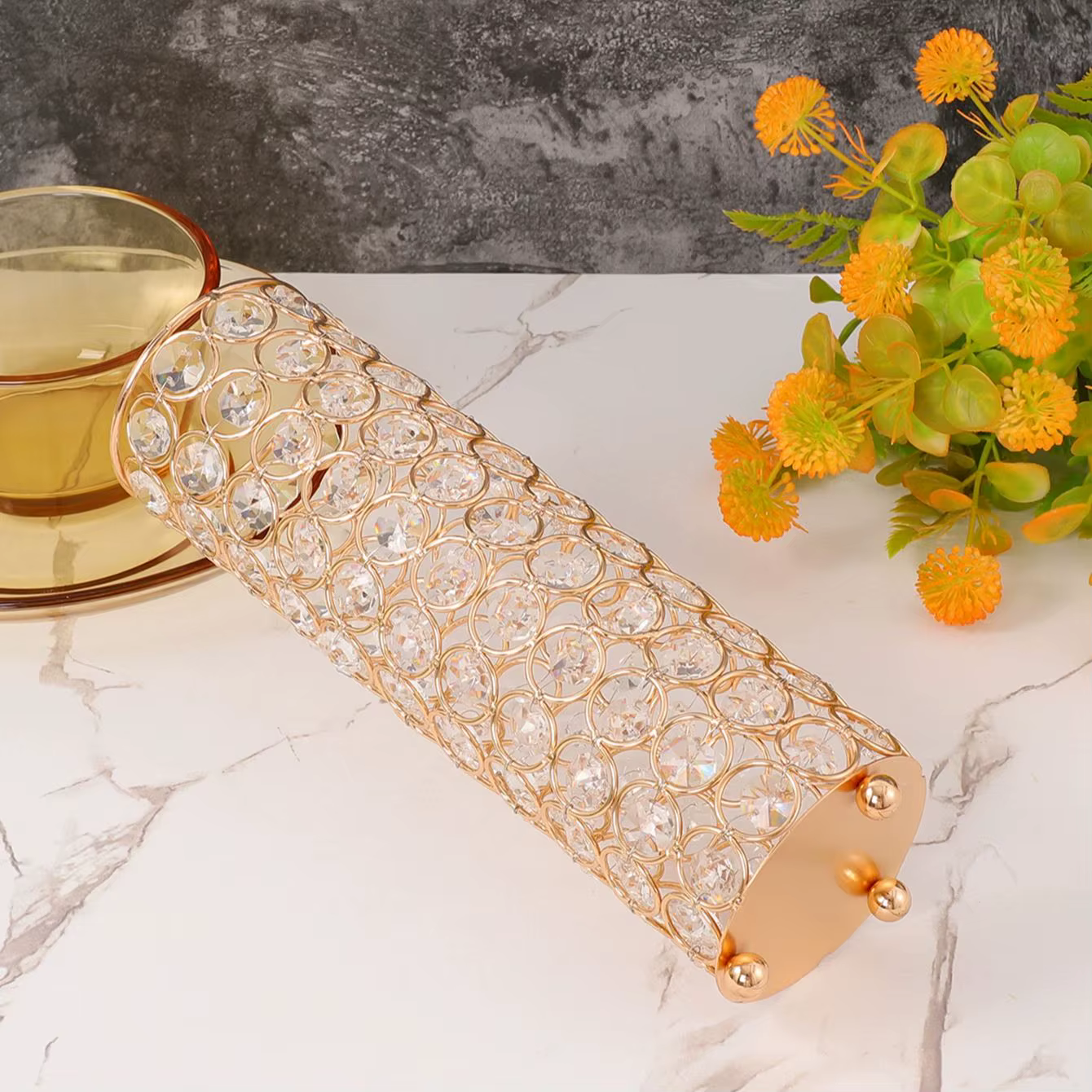 Vase à fleurs en cristal doré