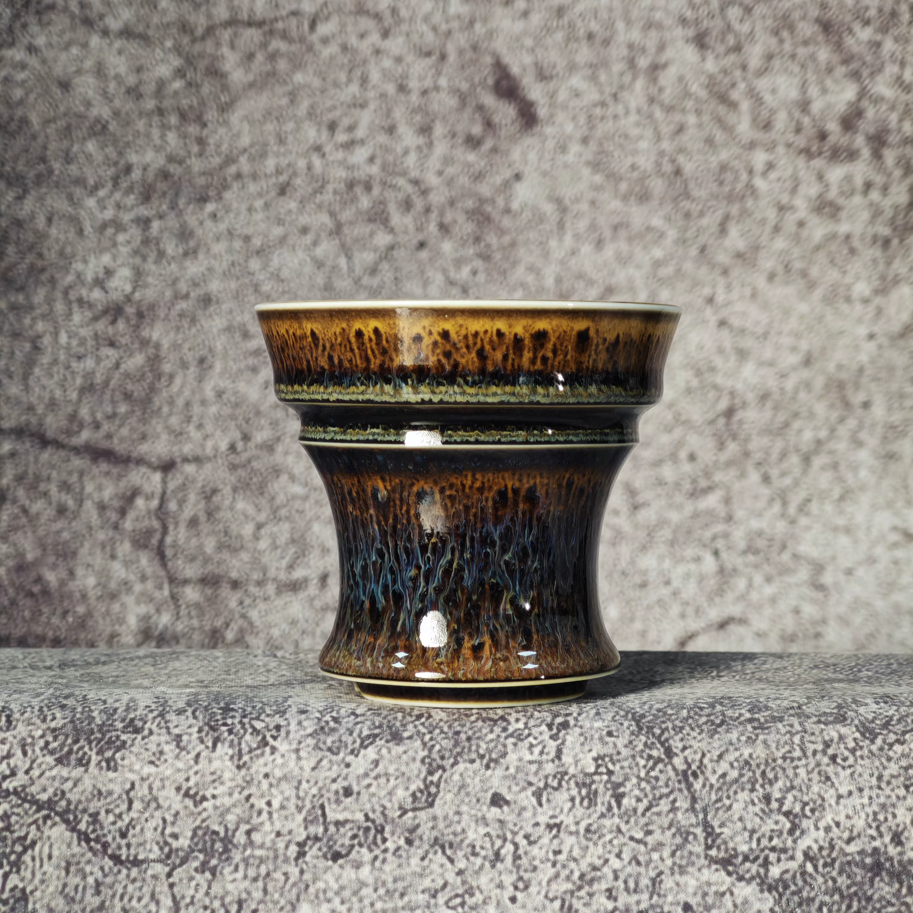 Petit pot à plantes en céramique fait main