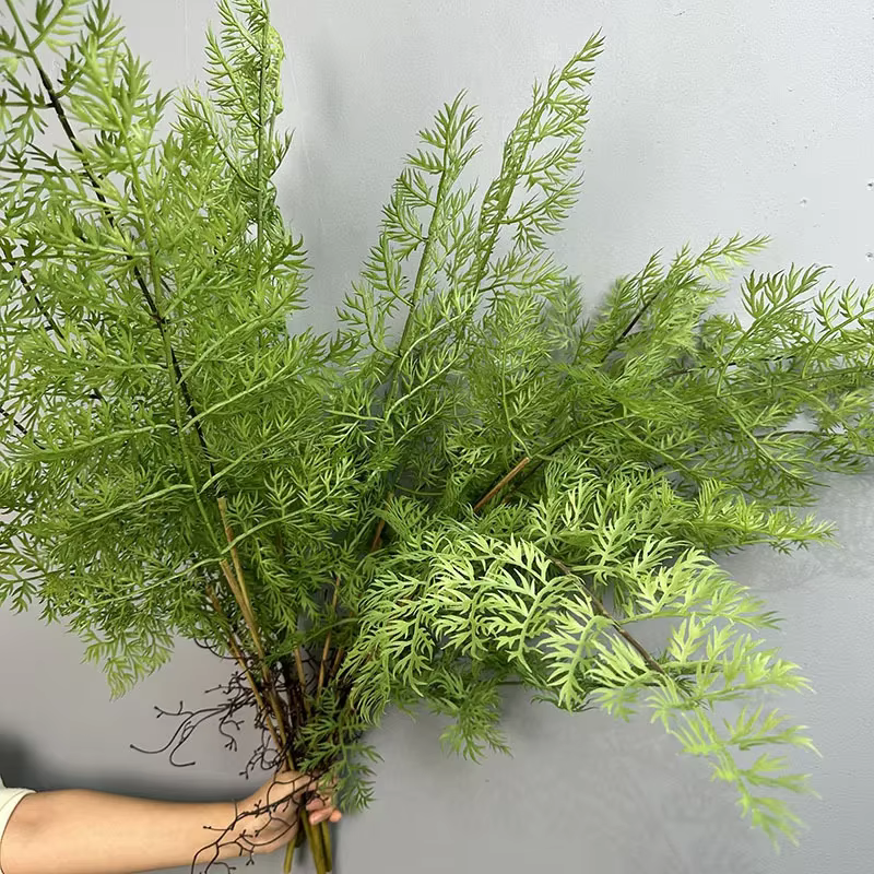 Plantes vertes artificielles en plastique
