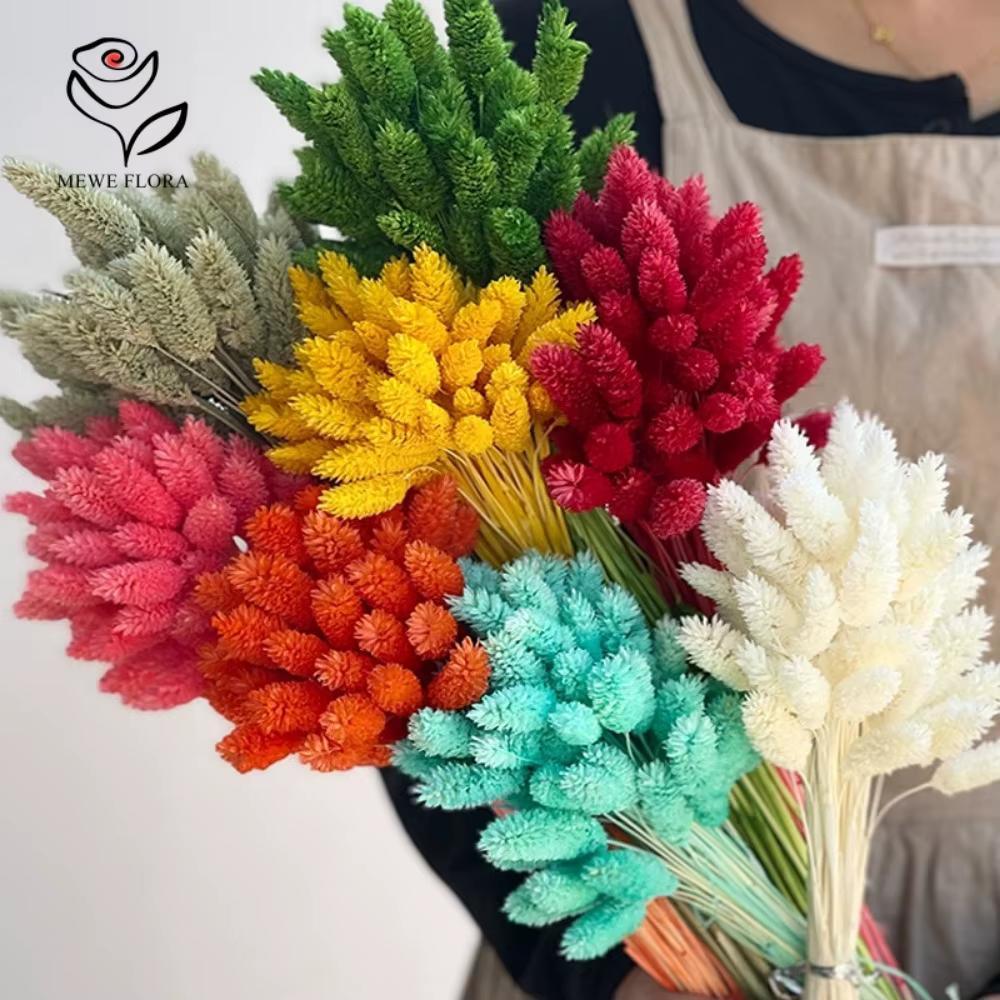 Bijoux de fleurs séchées pour la décoration de la maison