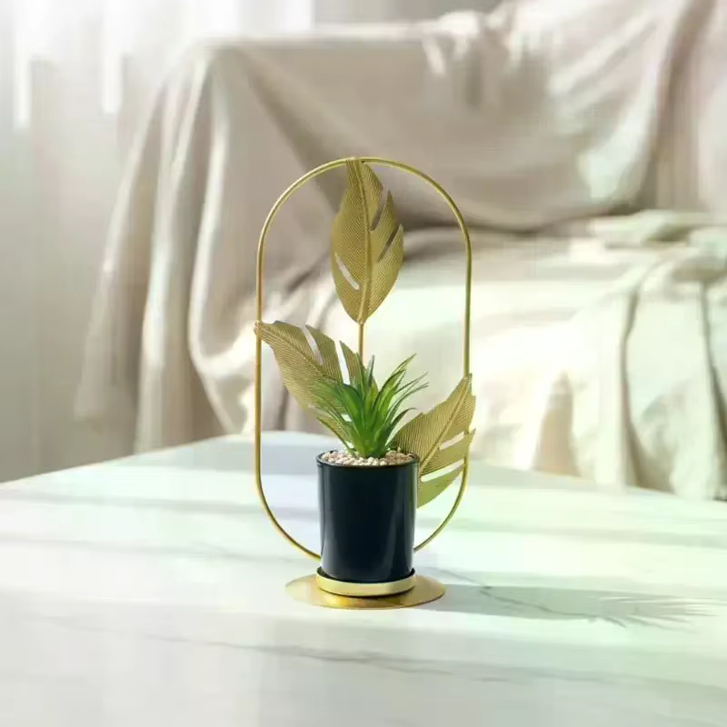 Plante artificielle réaliste en pot