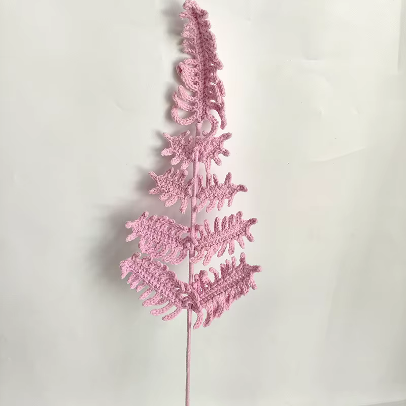 Bouquet de Fleurs avec Feuilles de Fougère et Enge Fini