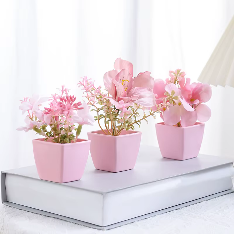 Plante en pot de fleurs artificielles
