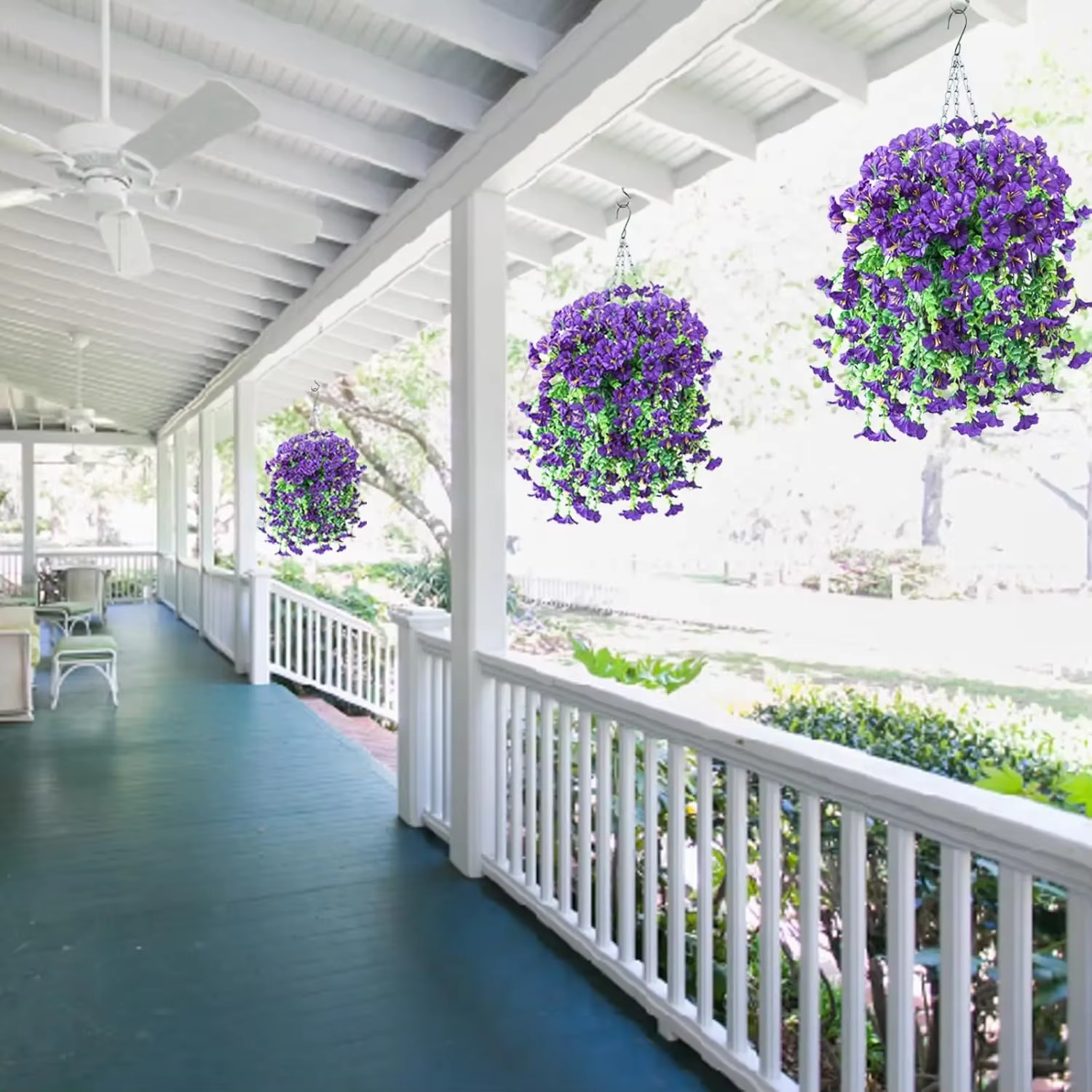 Fleurs artificielles suspendues