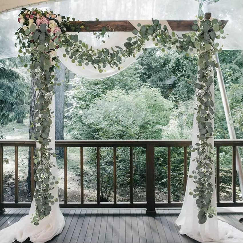 Plante artificielle de vigne à feuilles vertes