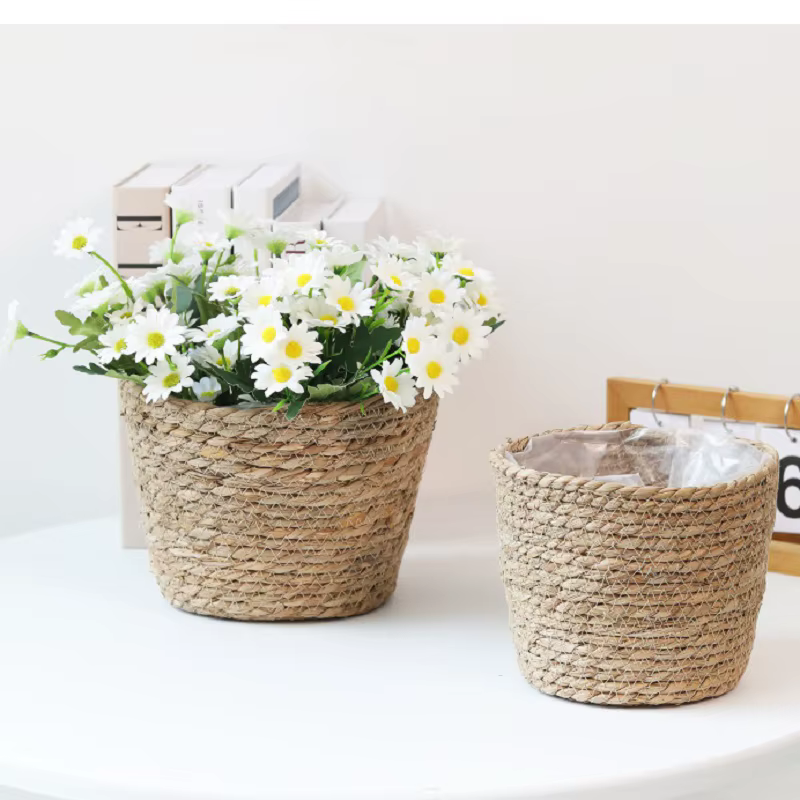 Pot de plantes à fleurs en herbe tissée