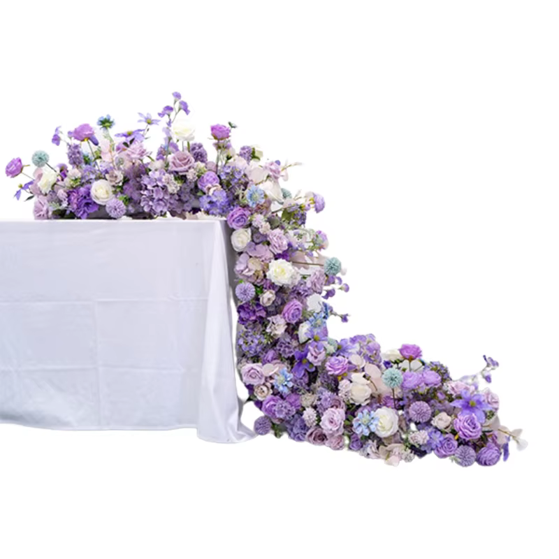 Fleur violette pour décor de table de mariage