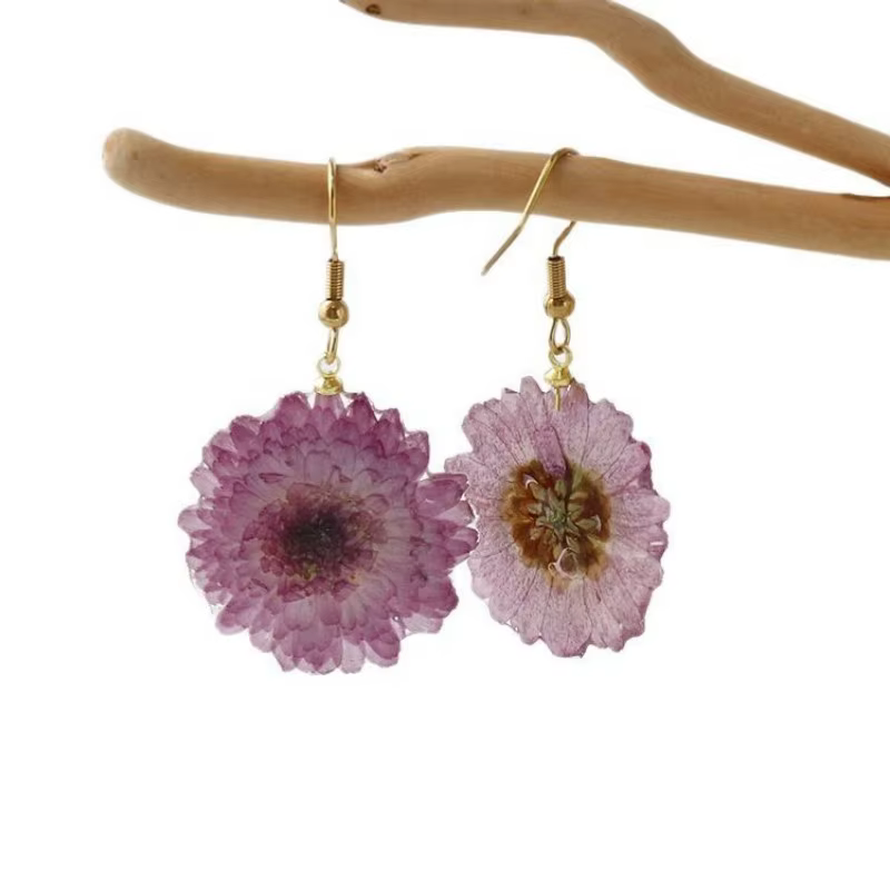 Boucles d'oreilles élégantes en fleurs séchées, faites à la main en résine époxy, bijoux uniques en fleurs naturelles, accessoires personnalisés en gros