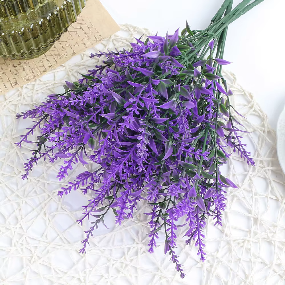 Fleur artificielle en plastique lavande