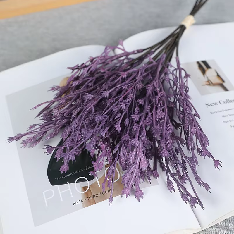 Plante d'herbe artificielle pour amoureux