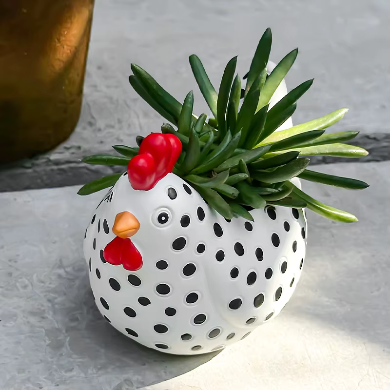 Pot de fleurs amusant en forme de poulet tacheté