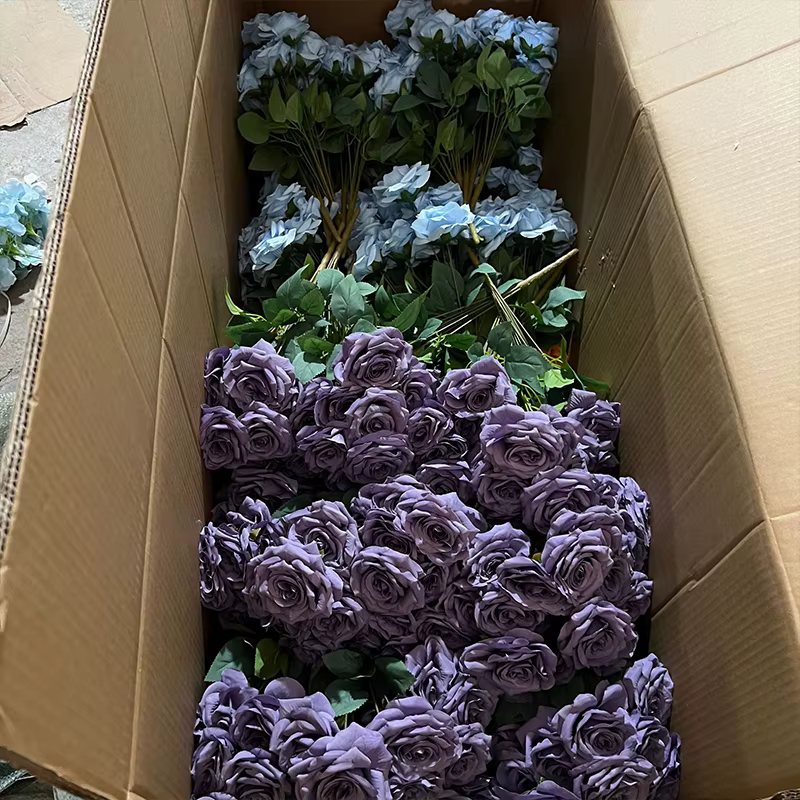 Bouquet de Roses artificielles en diamant