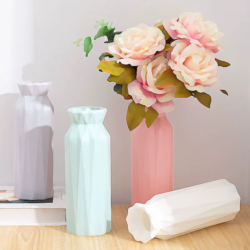Vase en plastique pour décoration de fleurs séchées