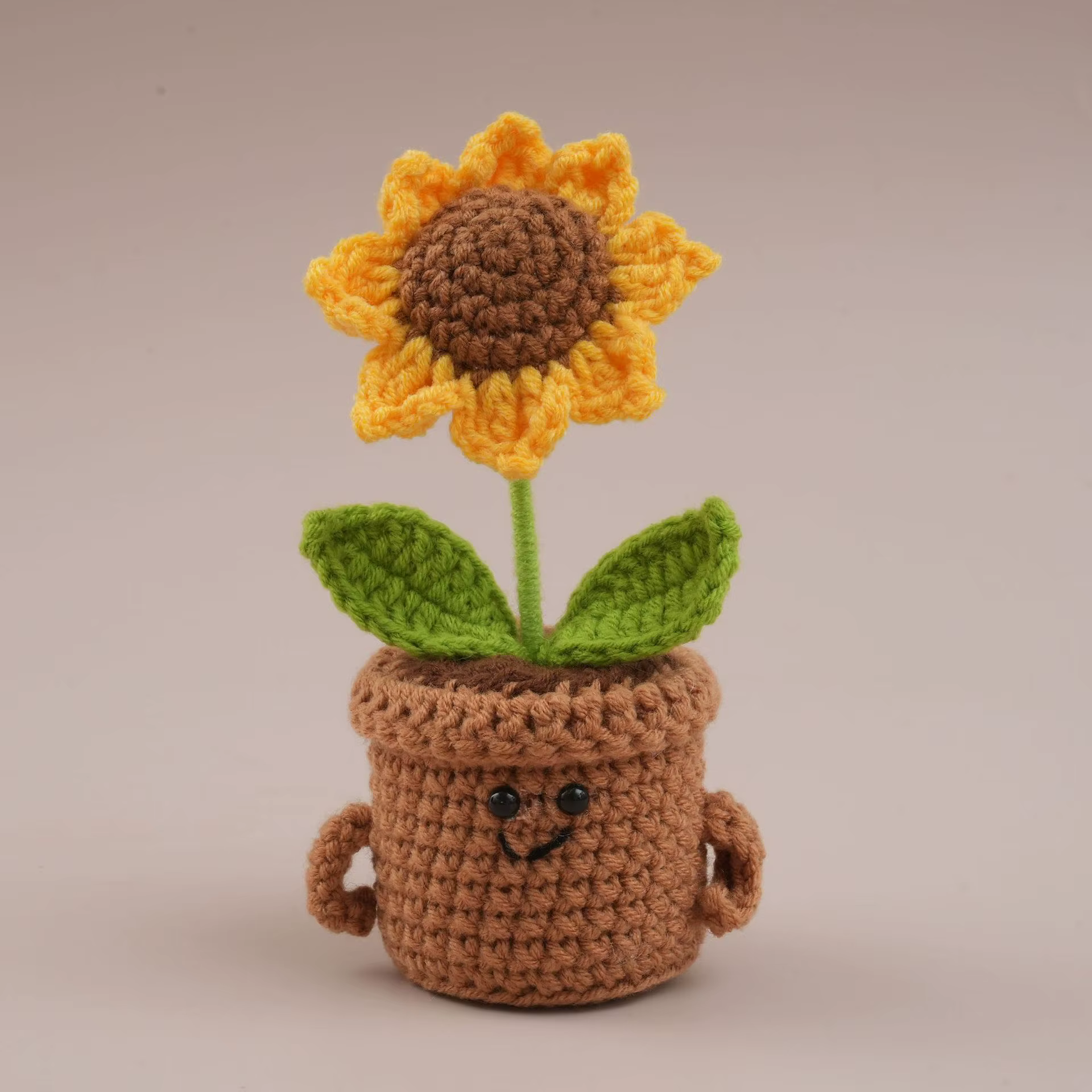 Pot de fleurs au crochet mignon