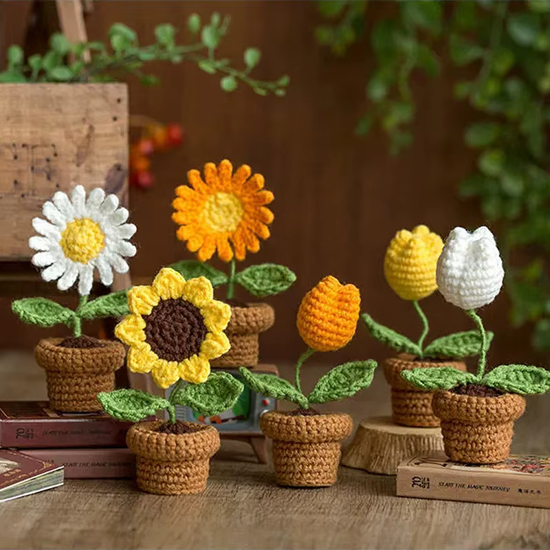 Fleur de tournesol au crochet en pot