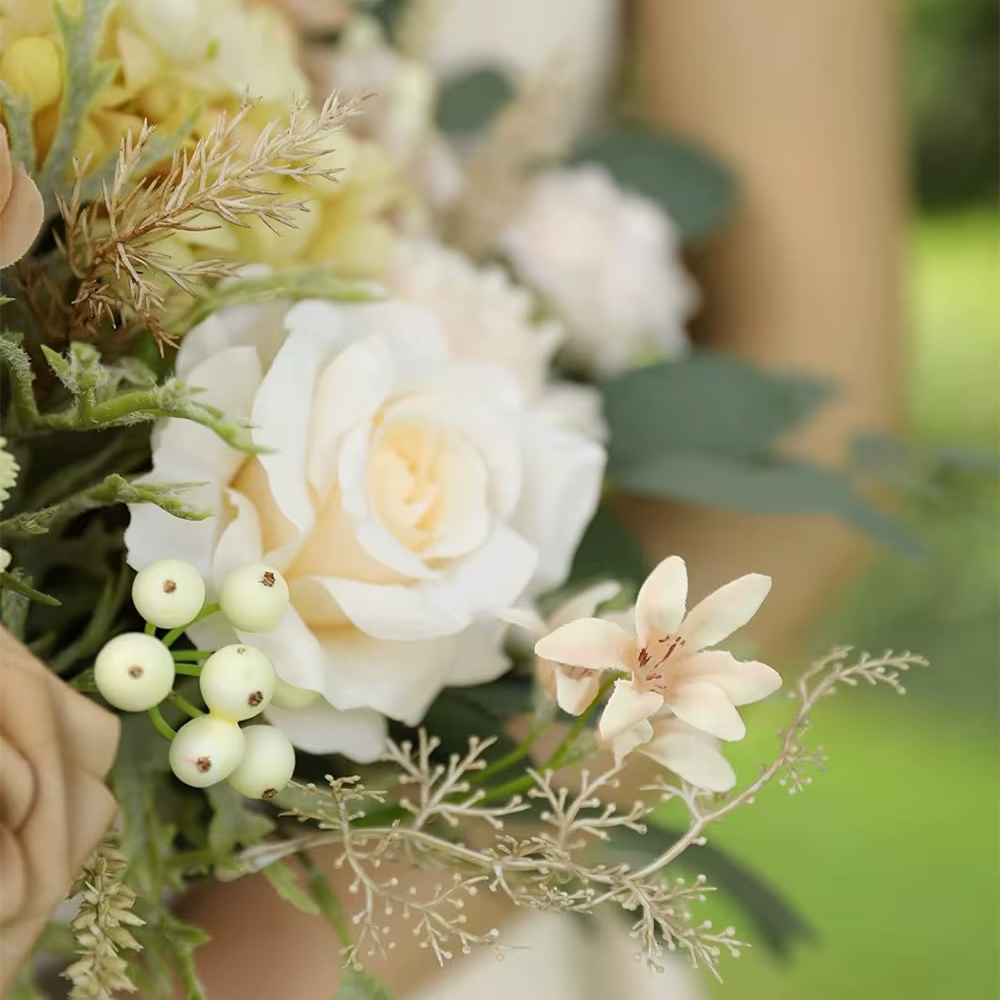 Fleurs artificielles de rose champagne