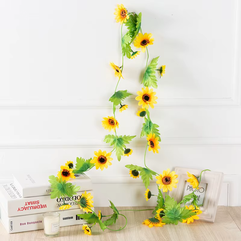 Guirlande de fleurs artificielles suspendues de vigne de tournesol jaune de 2.5M