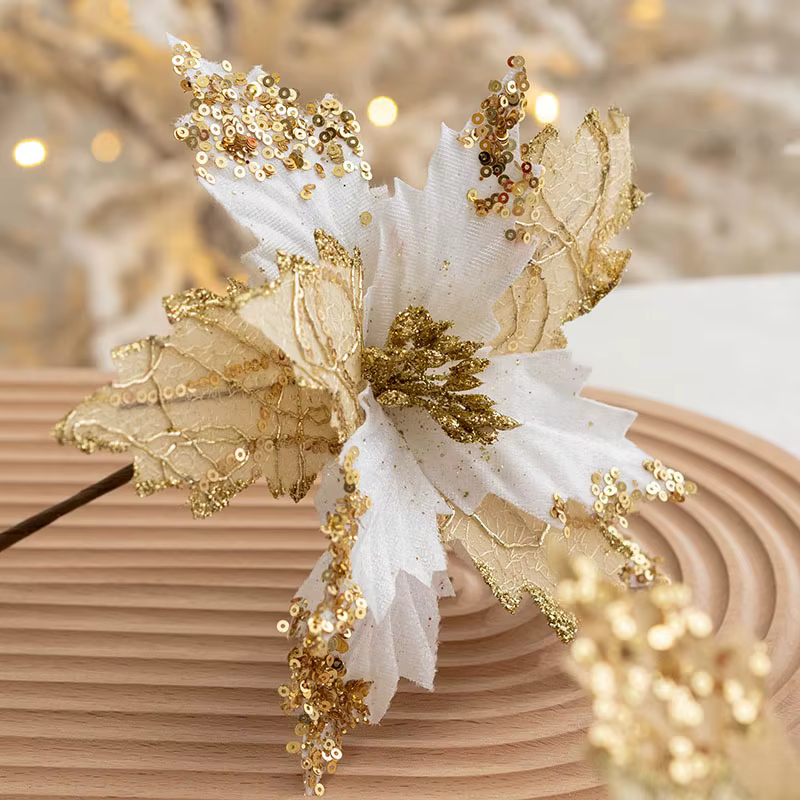 Fleur de Noël de simulation d'or