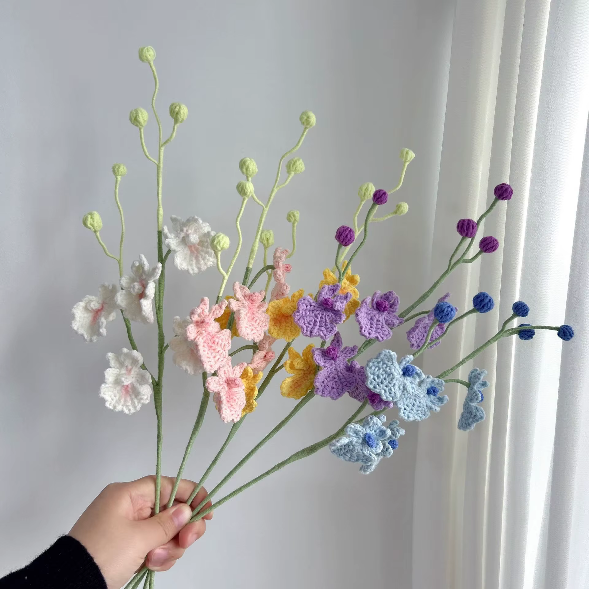 Orchidée dansante en crochet