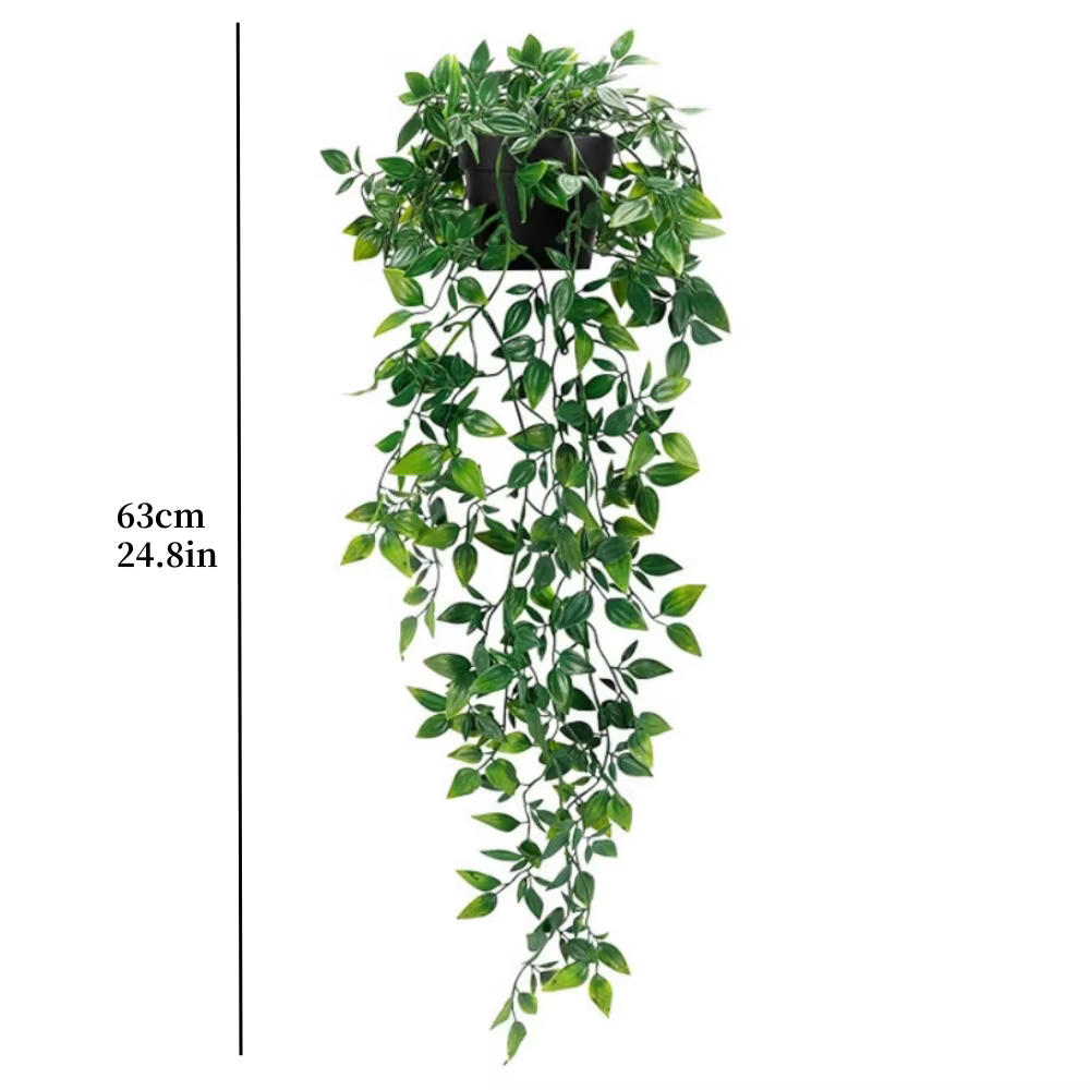 Plante artificielle suspendue au mur