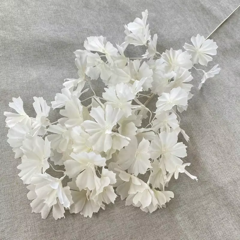 Fleur lilas artificielle en soie