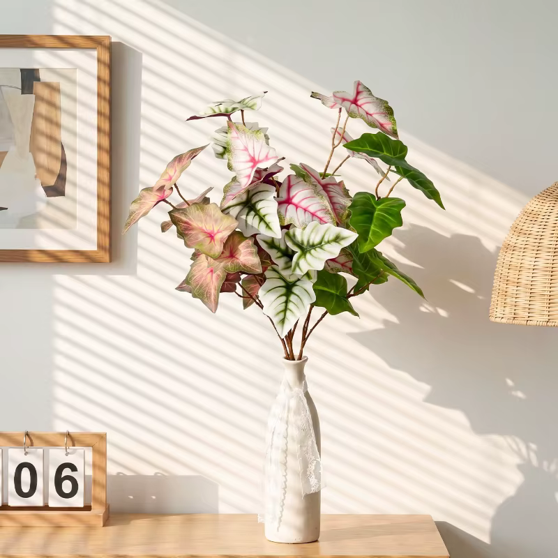 10 pièces de feuilles artificielles en plastique à 3 branches en forme de fer à cheval