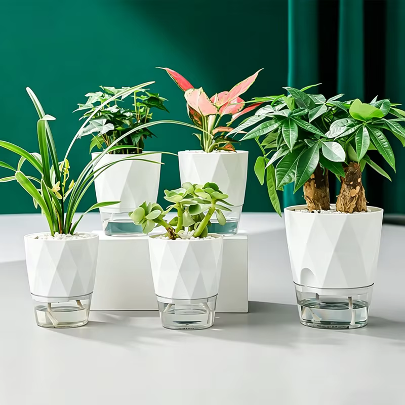 Pot de fleurs auto-arrosant Diamond