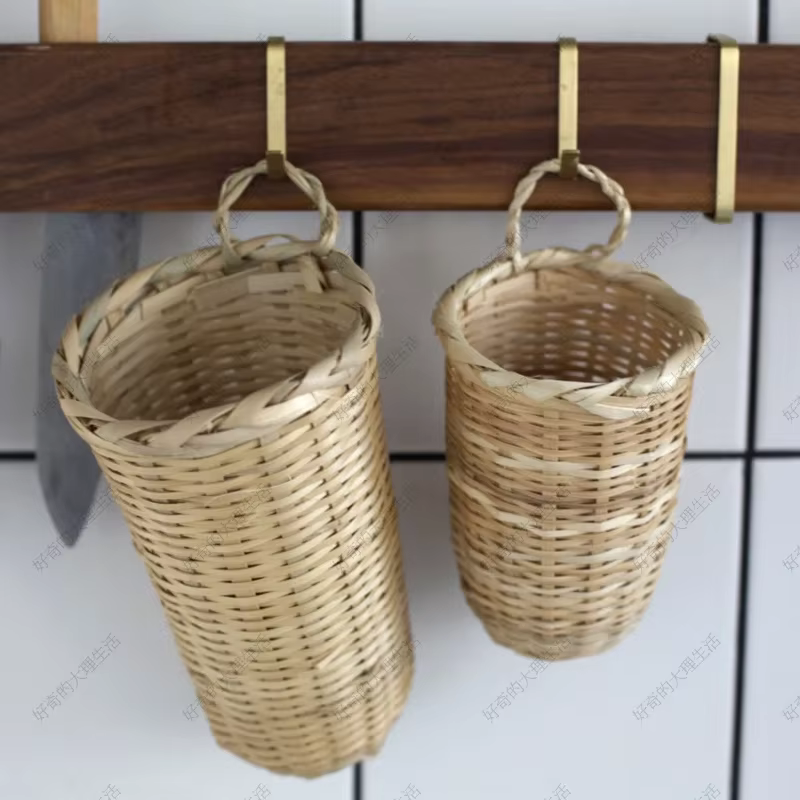 Panier de fleurs tissé artisanal