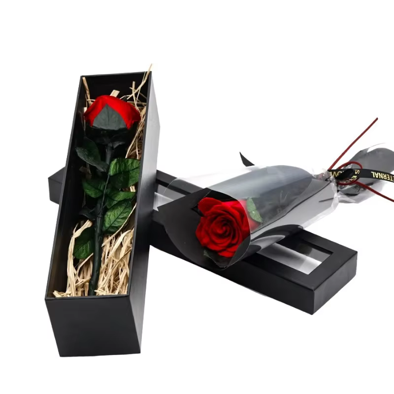 Boîte cadeau de roses à tige unique