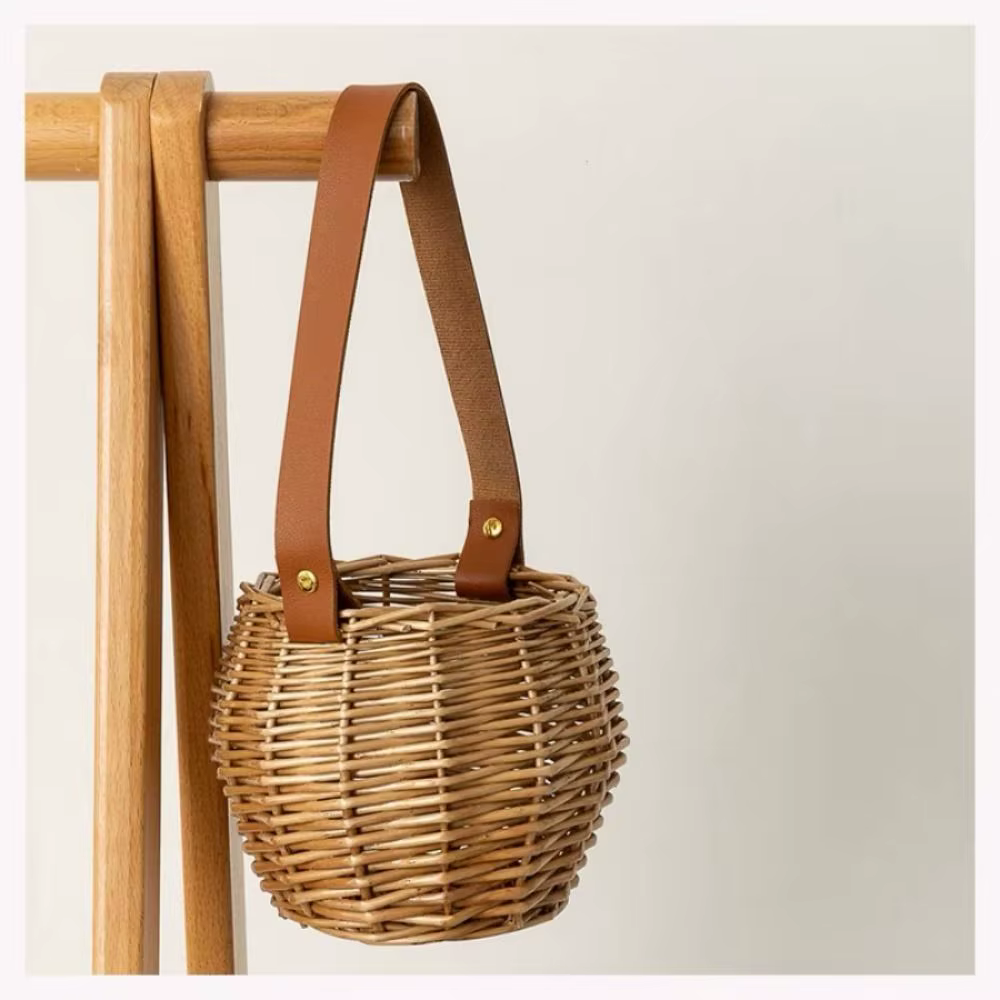 Panier de fleurs suspendu marron