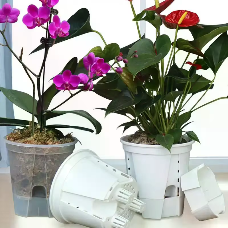 Pot de fleurs de stockage d'eau
