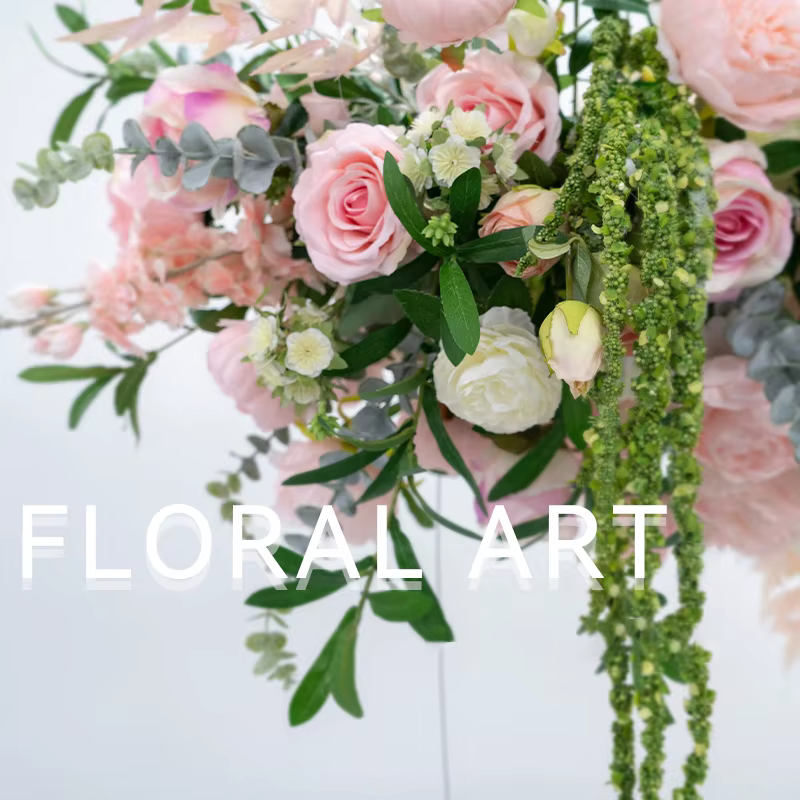 Composition florale suspendue pour plafond