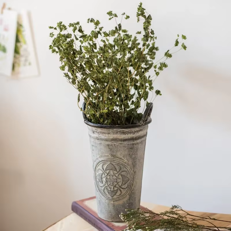 Vase à fleurs en peau de fer flocon de neige