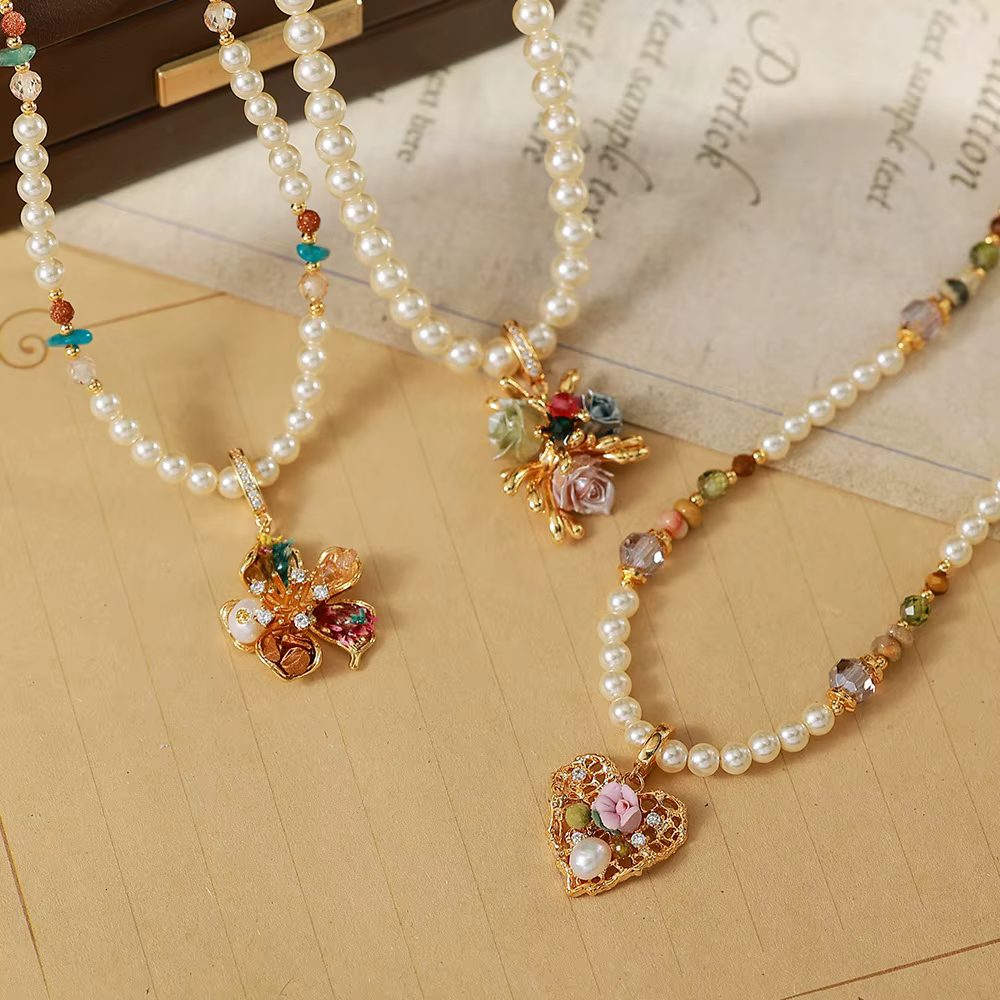 Collier de fleurs en perles rétro style Napoléon, mode féminine polyvalente, sensation haut de gamme, forme géométrique, chaîne en zircon