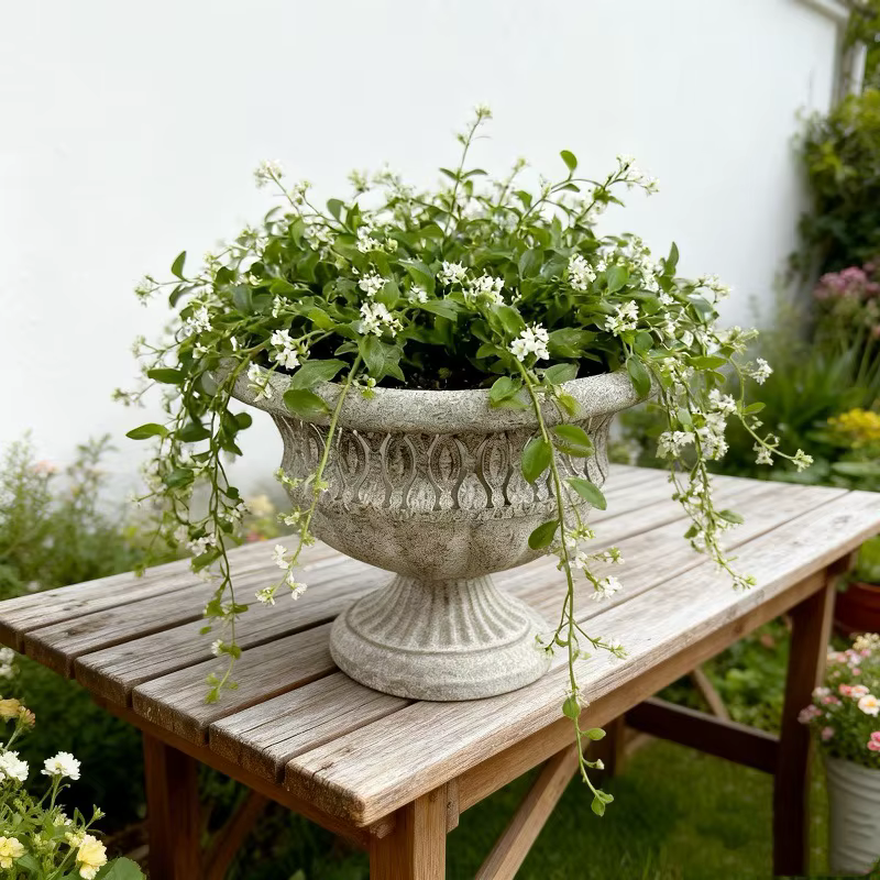Pot de fleurs vintage rustique à large ouverture