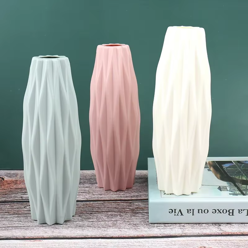 Vase de fleur en plastique blanc pour la décoration de la maison
