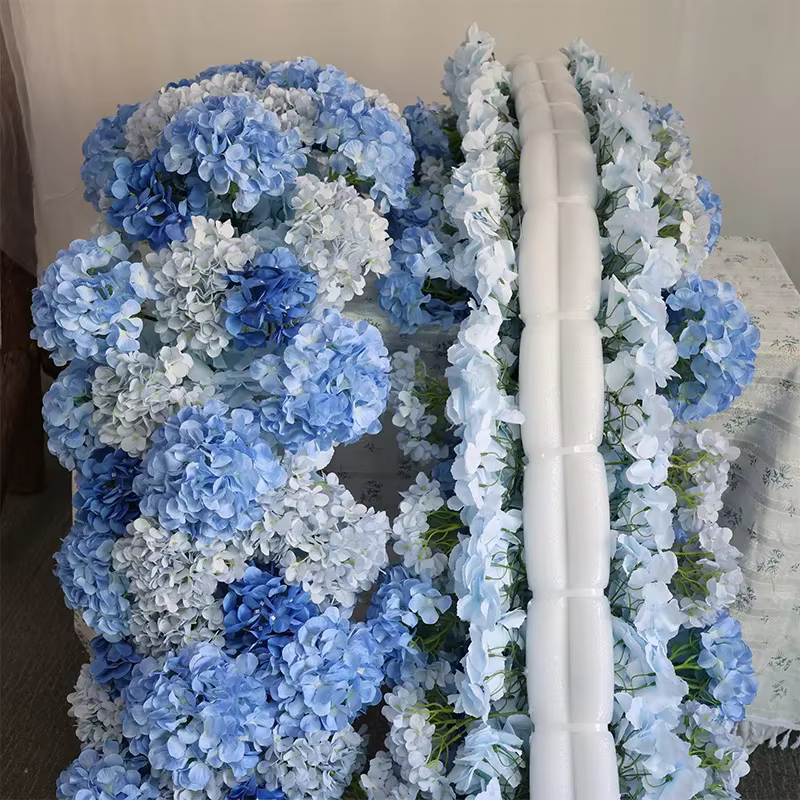 Ornement fleur en soie hortensia bleue